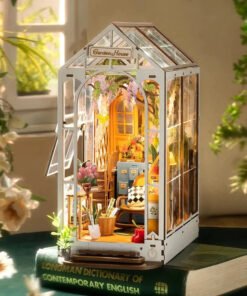 Book Nook Garden House Robotime