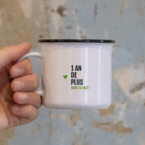 Mug "1 an de plus, dans ta face !", Bibiche fait son cirque